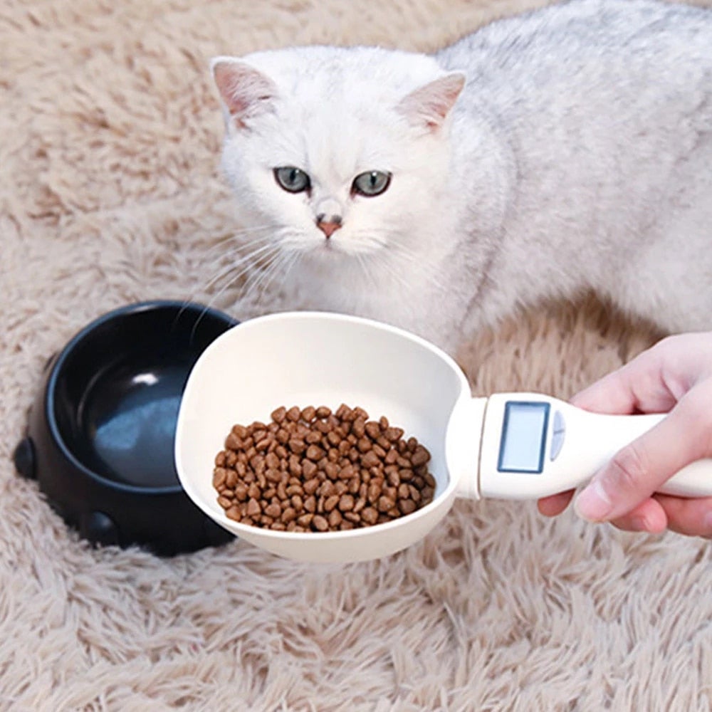 Precision Digital Pet Food Scale Cup in use, demonstrating accurate meal portioning for pets.